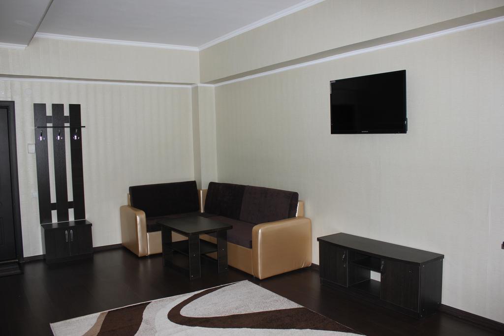 Home Hotel Astana Phòng bức ảnh