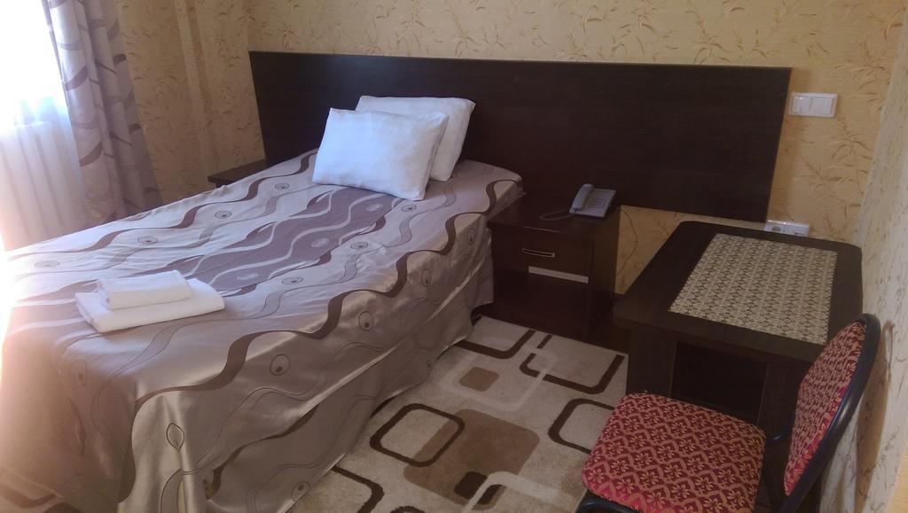 Home Hotel Astana Ngoại thất bức ảnh