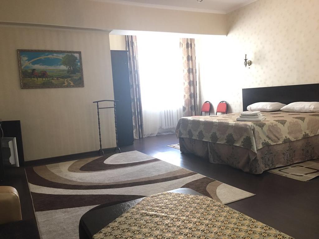 Home Hotel Astana Ngoại thất bức ảnh