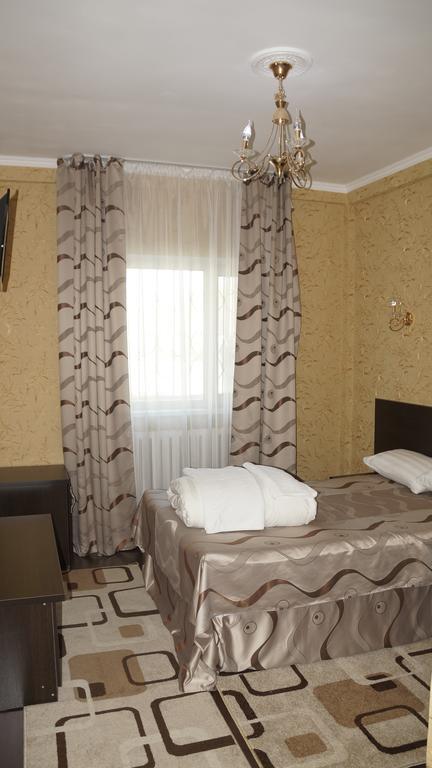 Home Hotel Astana Ngoại thất bức ảnh